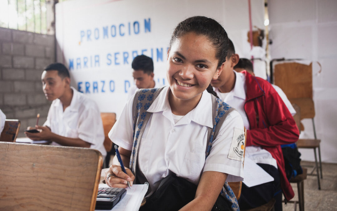 “Education’s Friends” Scholarship Program – Empowering Honduras’ Leaders of Tomorrow